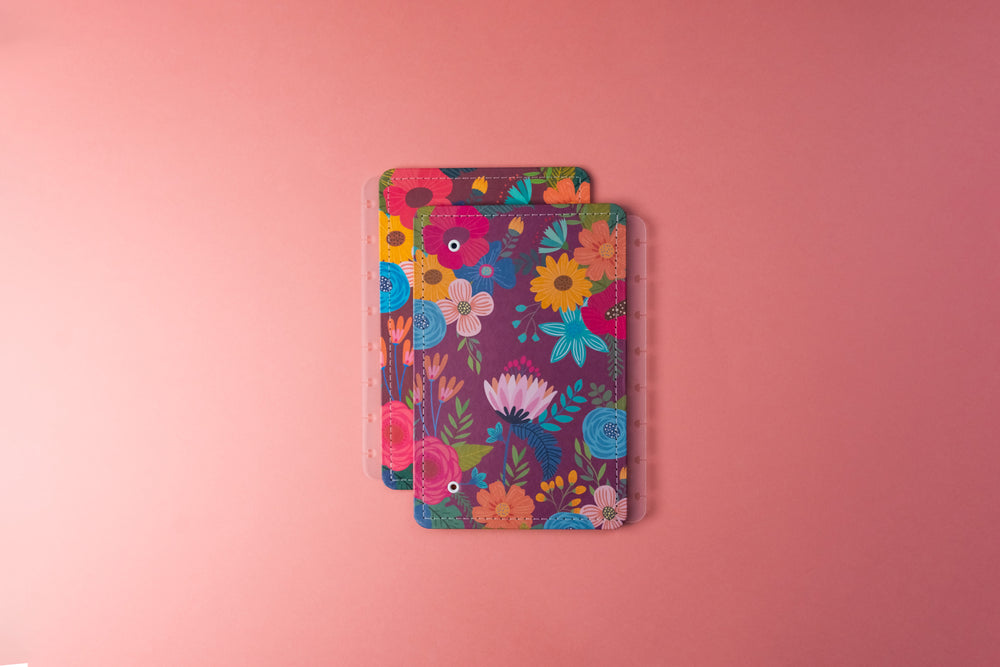 Capa e Contracapa Floral Vinho